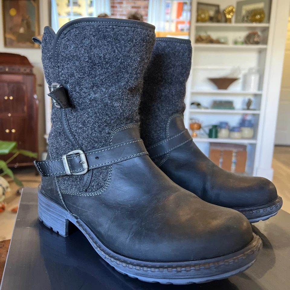 Gorgeous Bos & Co “Saint” Ladies EU 40, US 9-9.5 Mixed Materials Zip-Up Boots! - Image 2 of 4