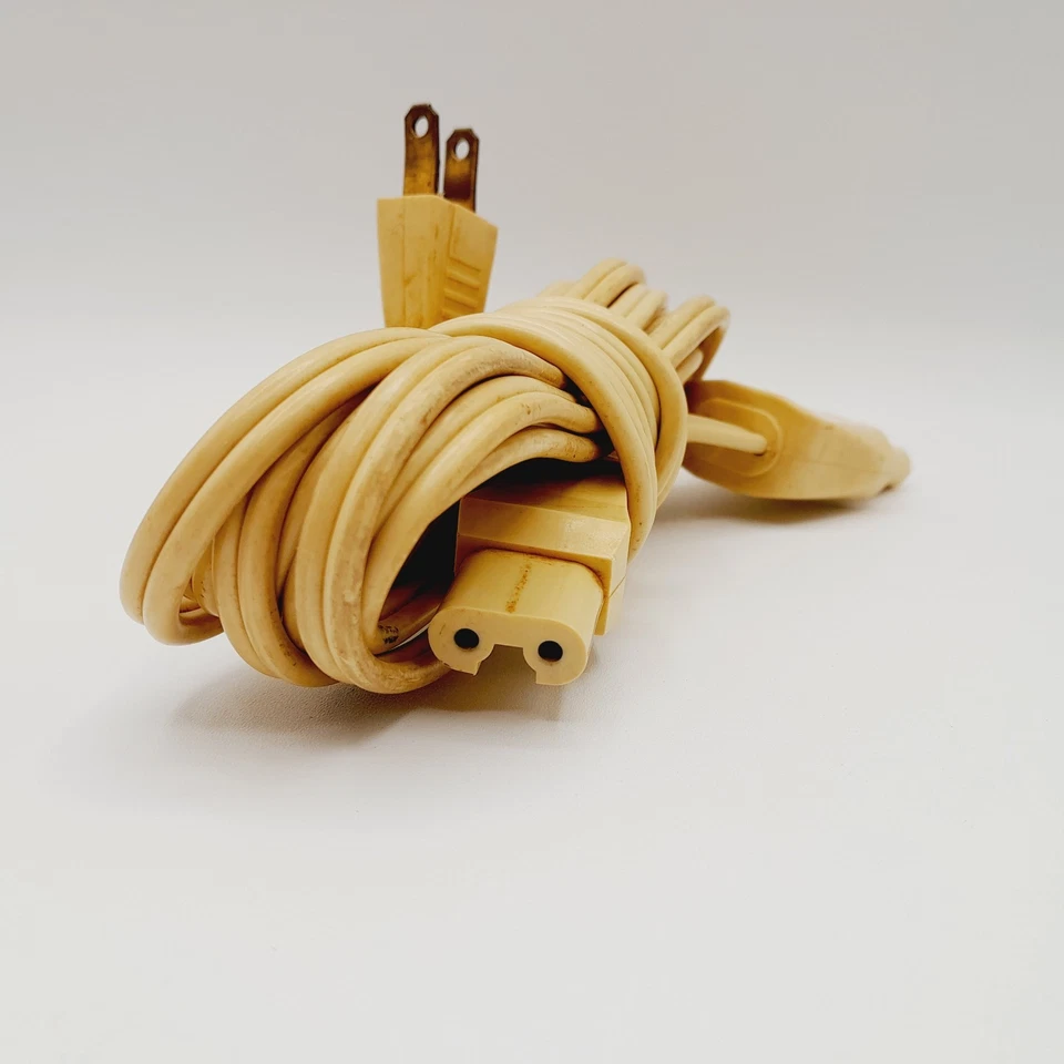 OEM Power Cord for Bernina Type 213 foot pedal regulator, 3 prong for machine - Image 2 of 4