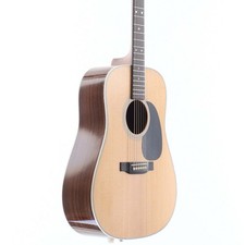 Martin D-28 Standard Acoustic Guitar 2017 Natural