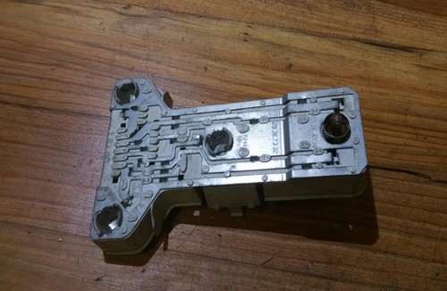 3b5945257 Lampenträger Rücklicht Rückleuchte innen Heckklappe  DE160981-75