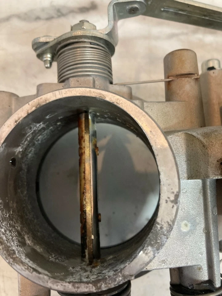 14 корпусов дроссельных заслонок Erik Buell Racing EBR 1190 RX - Изображение 3 из 4