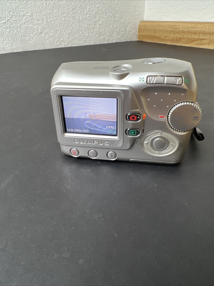 Olympus FE FE-110 5.0MP Digital Camera - Silver for sale Olympus FE FE-110 5.0MP Digital Camera - Silver for sale