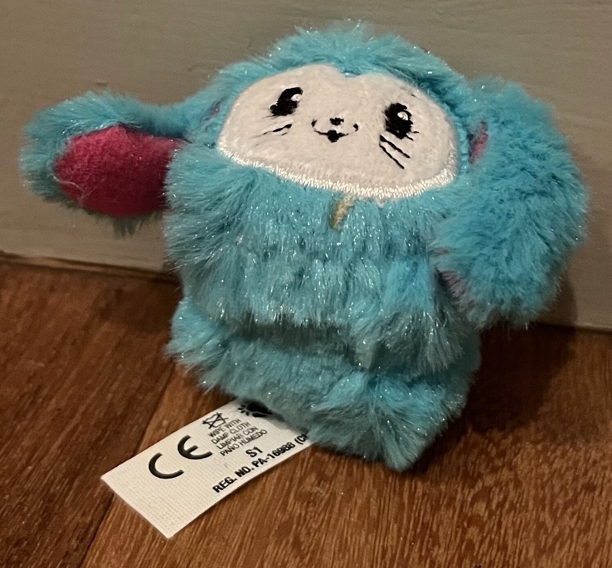 New MOOSE PIKMI POPS Season 1 Folly The Bunny Blueberry Scented