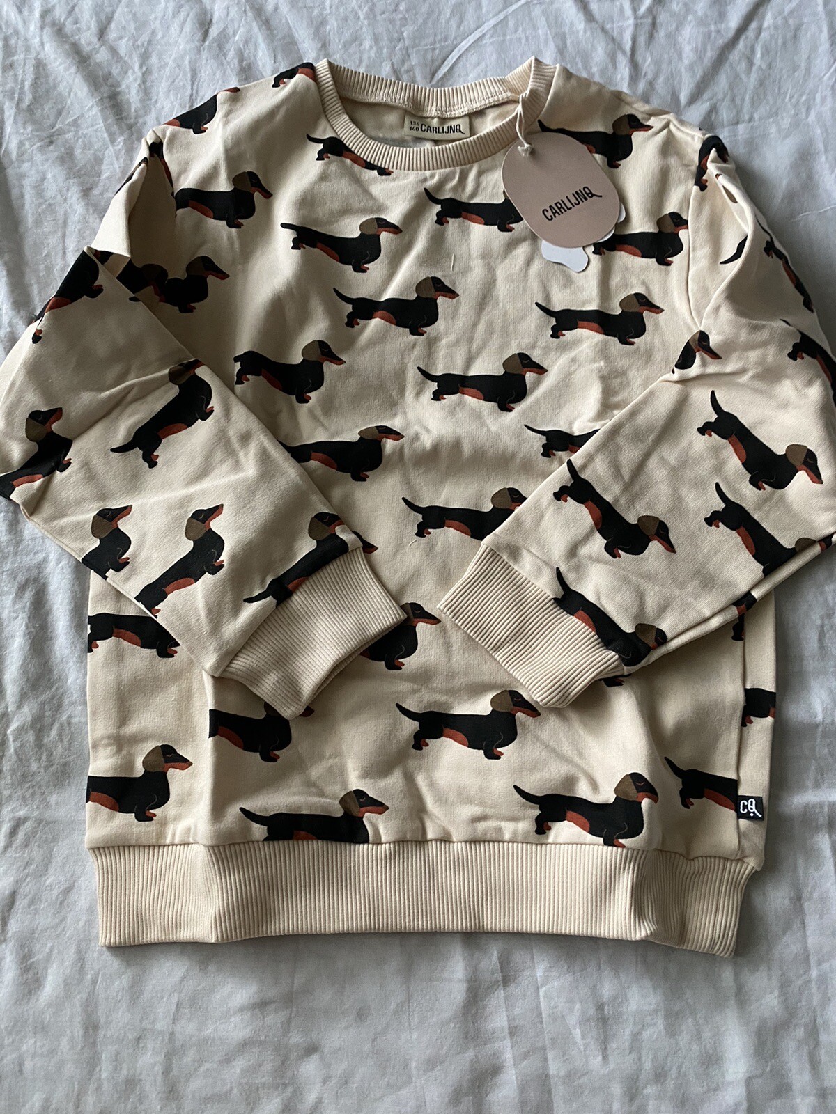Picture 1 of 6