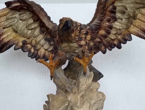 Vintage A Santini Eagle Sculpture Resin/Bonded Marble on Marble Base. - Picture 7 of 12