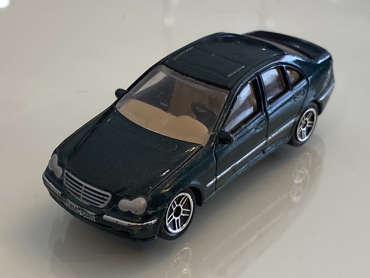 Realtoy Mercedes Benz MB C-Class sedan car 1/57 green China