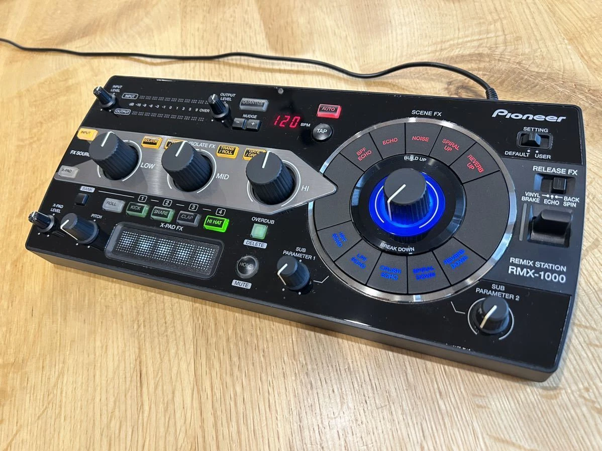 Pioneer RMX1000 REMIX STATION入手困難なエフェクターです