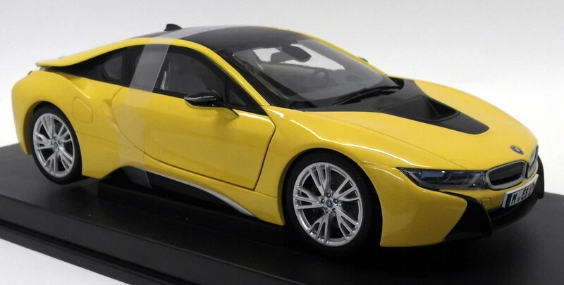Paragon 1/18 Scale Diecast - PA-97087 BMW i8 Speed Yellow - Image 3 of 4
