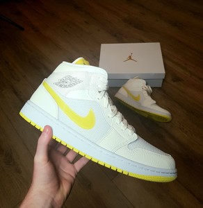 Air Jordan 1 Mid Voltage Yellow Womens Brand New With Box Size 9.5uk | eBay