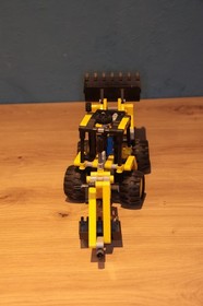 LEGO TECHNIC Mini Backhoe Loader 42004 *** 2013 - Original Box + Instructions missing