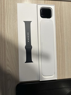 Apple Watch Series 8 45mm Mitternacht Aluminiumgehäuse mit Sportarmband