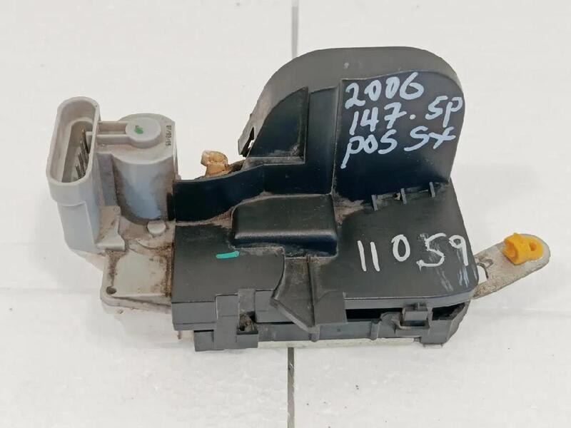 46557035 SERRATURA PORTA POSTERIORE SINISTRO ALFA ROMEO 147 1.9 JTD M-JET 16V
