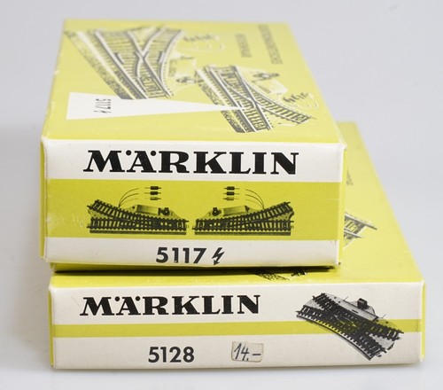 (0664) Märklin M-Gleis Doppelte Kreuzweiche 5128 + Paar 5117 in OVP geprüft | Condition: Gebraucht