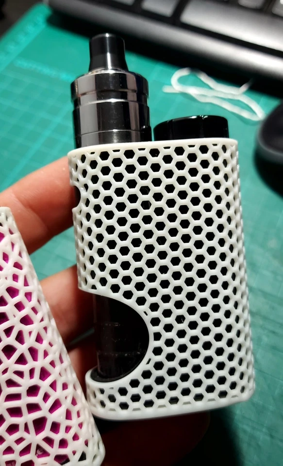 Cover Stampate In Resina 3D Per Pico Squeeze Eleaf - Immagine 4 di 4