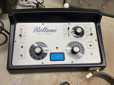 Working! Beltone 110 Portable Screening Hearing Test Audiometer