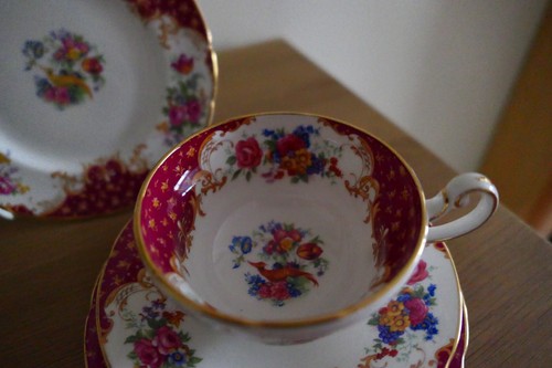 Paragon Rockingham Red Tea/Coffee Set - Picture 17 of 23
