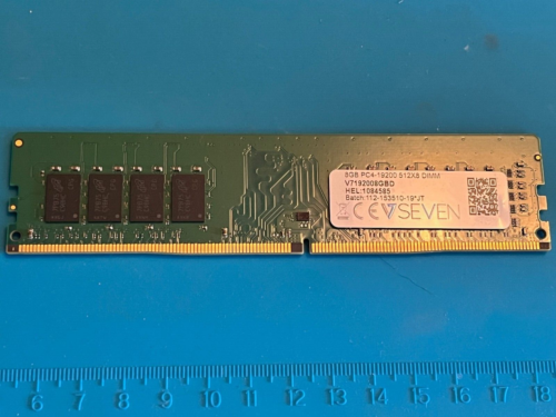 Moduł pamięci biurkowej V7 8GB DDR4 PC4_19200 _ 2400MHZ DIMM V7192008GBD - Zdjęcie 1 z 2