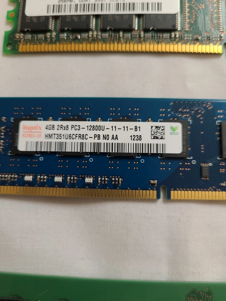 Hynix 4GB HMT351U6CFR8C-PB NO AA, Samsung 8GB 2Rx8 PC3 M378B1G73BH0, Plus 1 more - Image 3 of 4