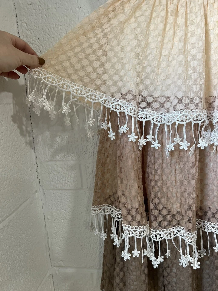 Falda Y2K Dama Noiz Volantes Encaje Capas Talla Pequeña. Flecos florales de encaje a lunares Foto 2 de 4