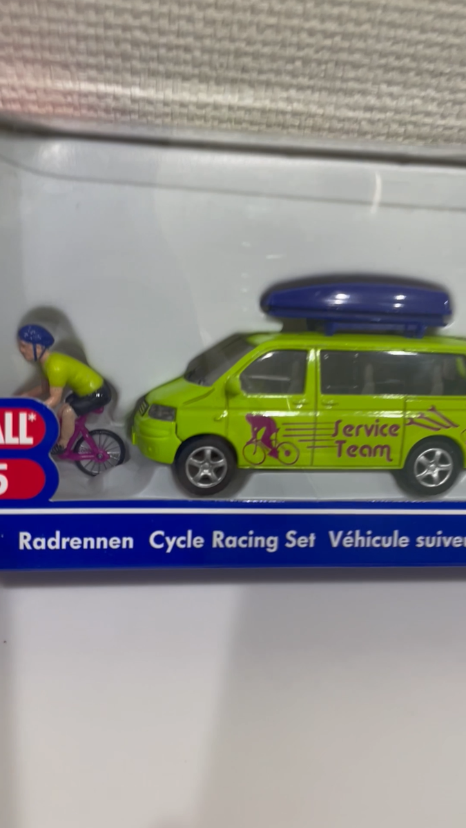 SIKU 2541 VOLKSWAGEN Radrennen Cycle Racing Set SIKU SUPER 1:55