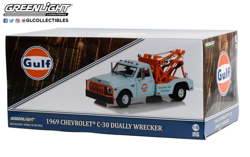 1:18 GREENLIGHT *GULF OIL* 1970 CHEVROLET C-30 COOTER'S WRECKER NIB - Picture 3 of 3