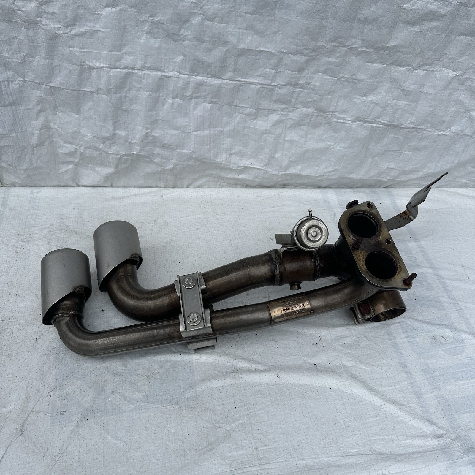 Ferrari F430 Arvin Meritor Exhaust OEM TP 131E-R 240828 With Bracket