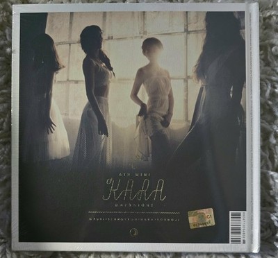 KARA 6th MINI　ALBUM　DAY＆NIGHT トレカ付き Kara 6th Mini Album Day & Night CD SEALED MINT Pbook+ Pcard Rare