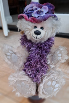 Do Do Bear  Nellie  by Jim & Doreen Pyatt Artist Teddy Bear