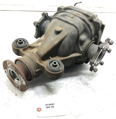 2011-2017 INFINITI QX56 QX80 RWD REAR DIFFERENTIAL AXLE CARRIER OEM.