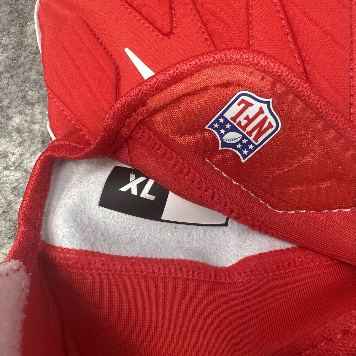 NIKE SUPERBAD 5.0 レザー NFL 雨 アメフト Nike Superbad 5.0 Padded Football Gloves Adult XL Red White