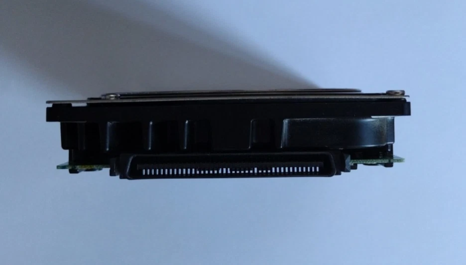 Vintage Seagate Cheetah ST39204LC 9GB 10K SCSI Ultra2 3.5'' Full HDD - Image 2 of 3