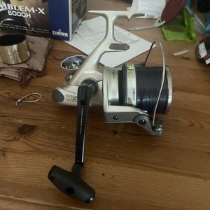 daiwa emblem pro ex spinning reels SURF ROD These rods are built on a lightweight graphite blank that is well balanced for both long distance casting and powerful fish fighting Daiwa EMBLM1202MHFS Emblem Pro Surf