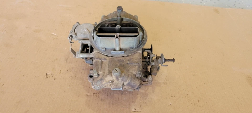 Carburador Holley Classic 3310-2 750 CFM Hot Rod GM Chevrolet Mopar Ford Mercurio Foto 2 de 4