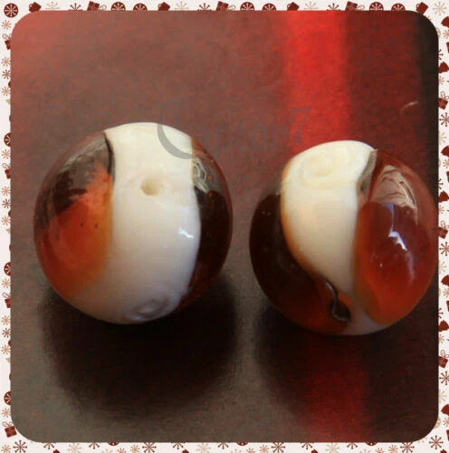 Perline sfuse di vetro bianco