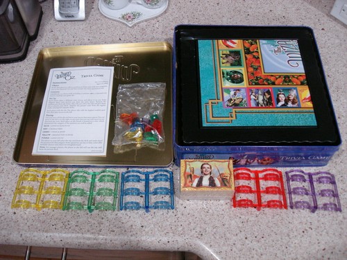 NIB Pressman The Wizard Of Oz Trivia Board Game in Collectible Tin - Picture 2 of 3
