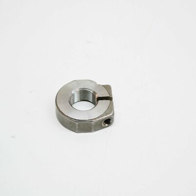 NEU MERCEDES-BENZ E W211 VORDERRADNABE SPANNMUTTER A0009904360