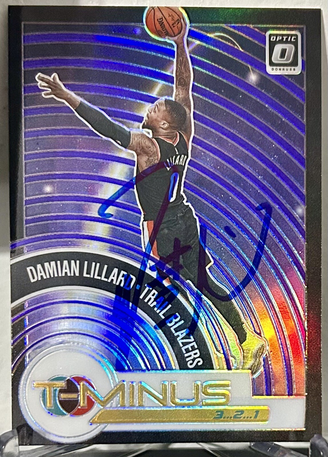 Damian Lillard Auto. Beckett Certified optic T-minus 