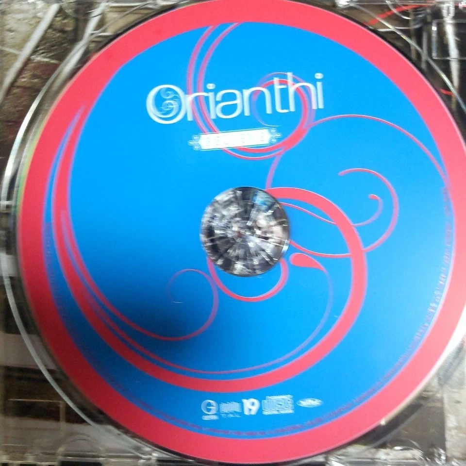 Orianthi Believe CD Limited Edition Blue Red Discs with Bonus Tracks Foto 3 de 4