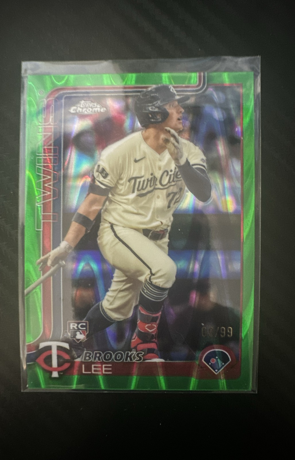 2025 Topps Chrome - Brooks Lee #234 Green Wave Refractor /99 (RC)
