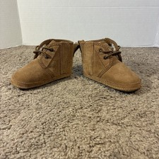 UGG Baby Neumel In The Chestnut Toddler Boots Size 2/3