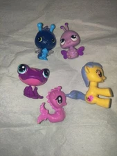 Lot Of 5 Tiny Mini Toys  1-Hatchimal + 2 My Little Ponys + 2 Littlest Petshop 🥰