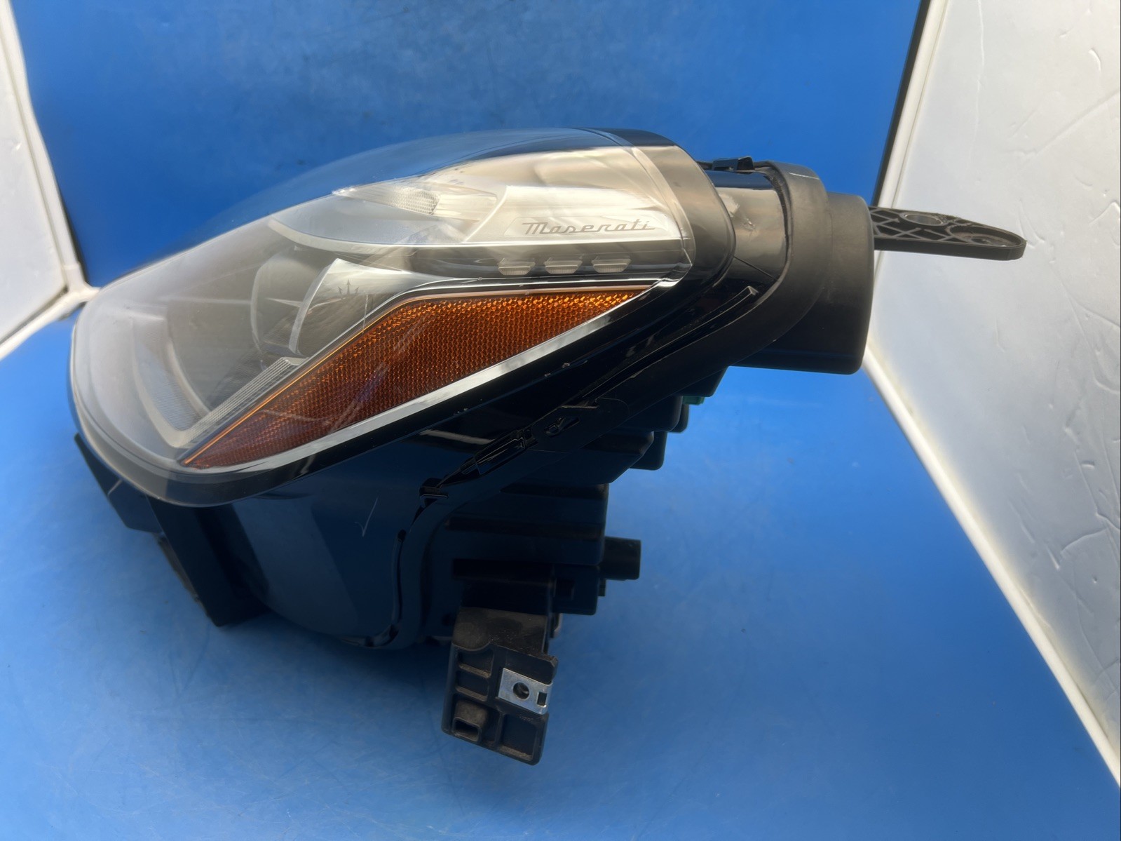 Maserati Grecale 2023-2026 FRONT+LEFT Headlight P/N 06702930720