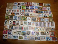 Kiloware, ca. 100 verschiedene Briefmarken aus Großbritannien (49), auf Papier