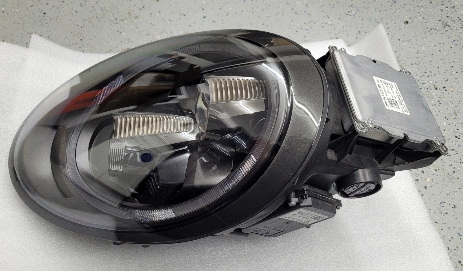 Porsche 911 GT3 RS LED Driver side Headlight 99163196713 991631967 Black Left 