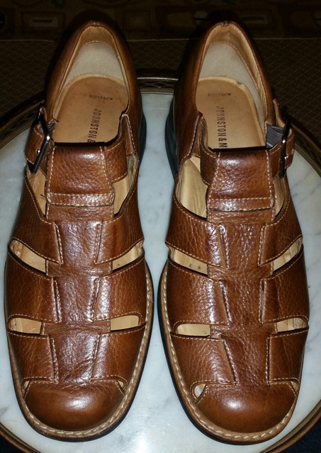 johnston & murphy sandals