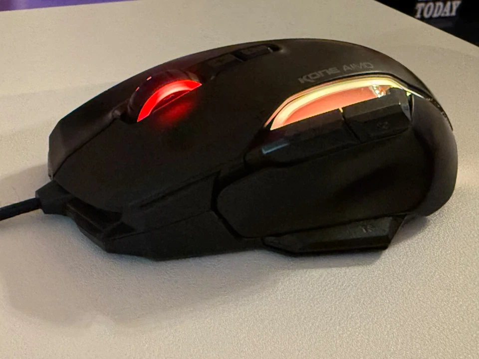 ROCCAT ROC-11-815-BK Kone AIMO 12000dpi Gaming Mouse - Black - Image 4 of 4