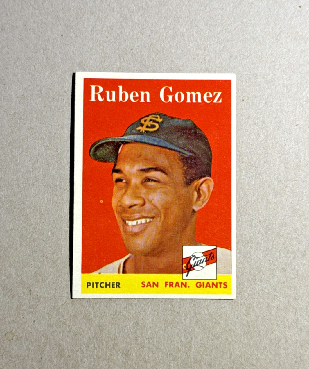 1958 Topps #335 Ruben Gomez Vintage Baseball Card!  EXMT