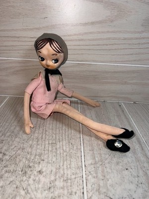 1960's Bradley Japan Big Eye Vintage Pose Doll Anime 12  Sitting