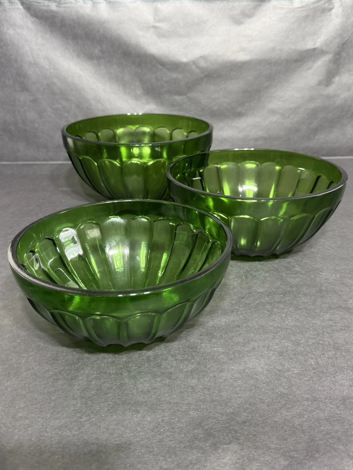 Vintage Tender Hearts Treasures Green Glass Ribbed Nesting Mixing Bowls Set of 3