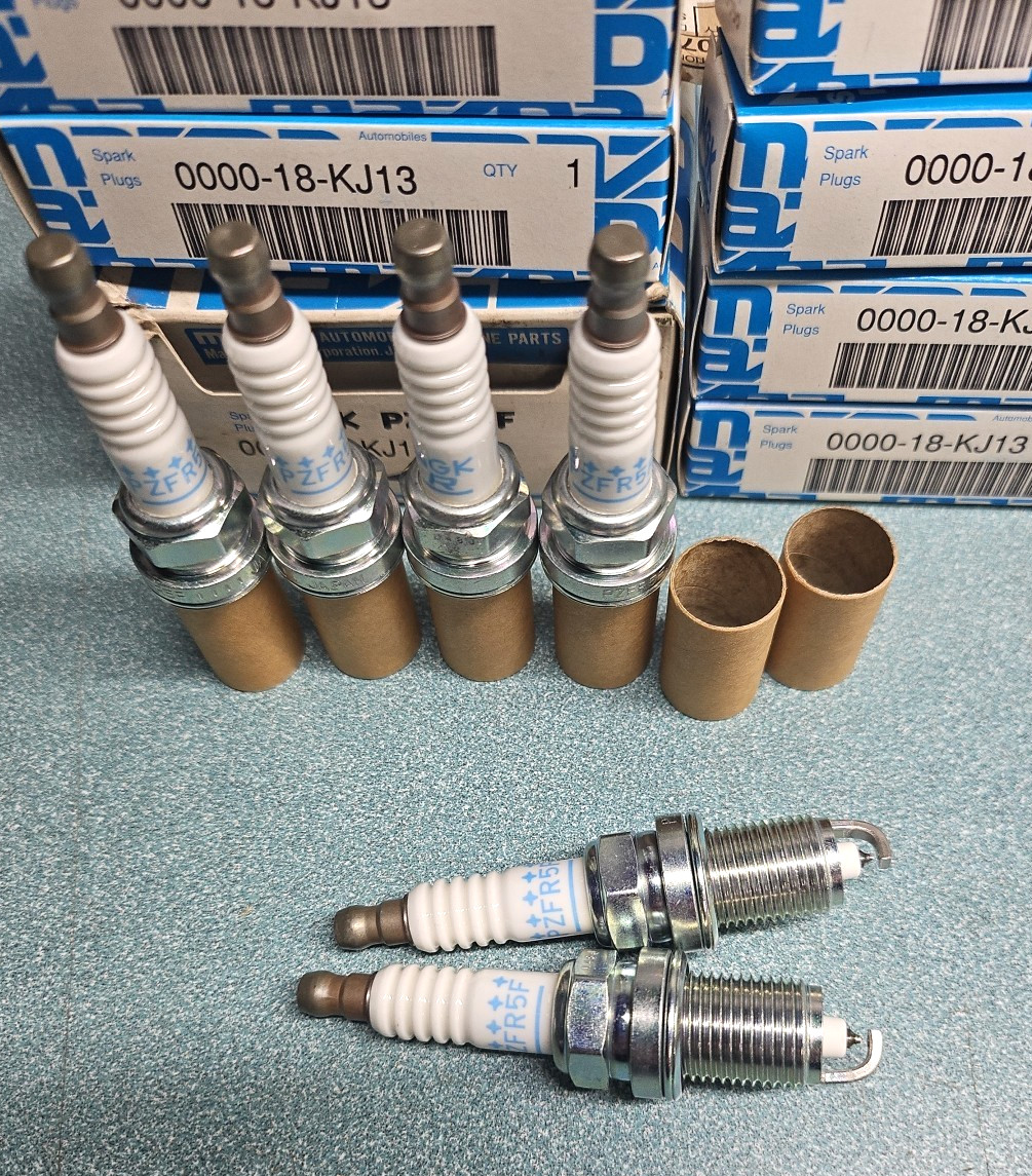 Genuine Mazda Spark Plug   0000-18-KJ13 PZFR5F  Lot Of 6